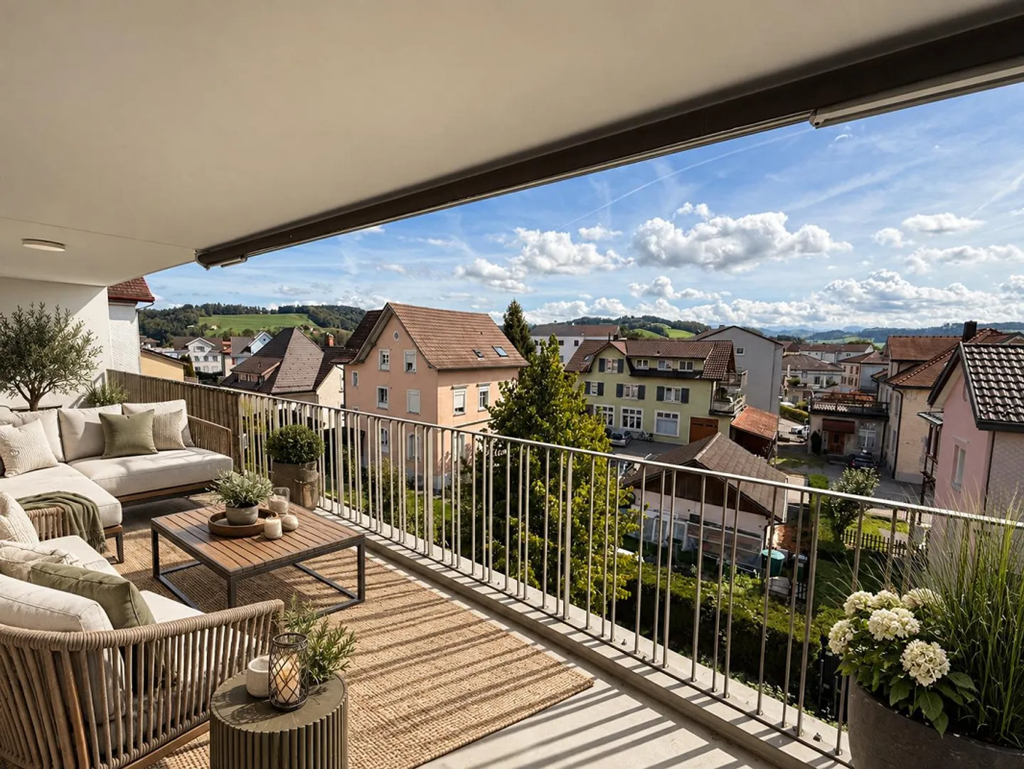 Spacious 3½-room apartment with balcony and 105 m² in Bazenheid - Photo 1 of 4