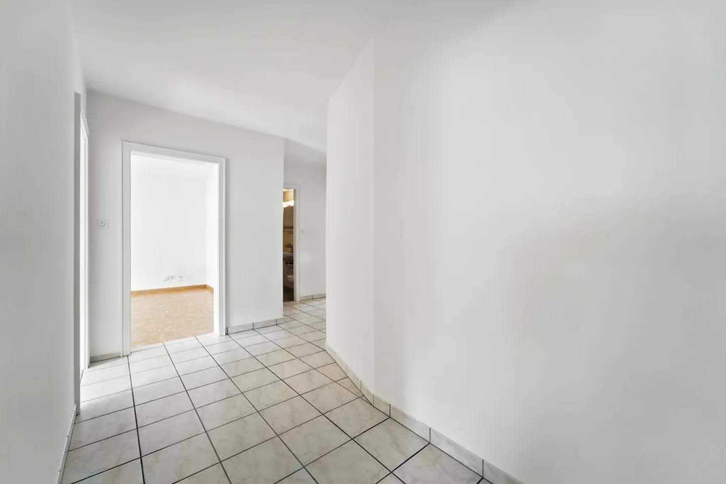 Quiet Home in Riehen - Photo 4 of 9