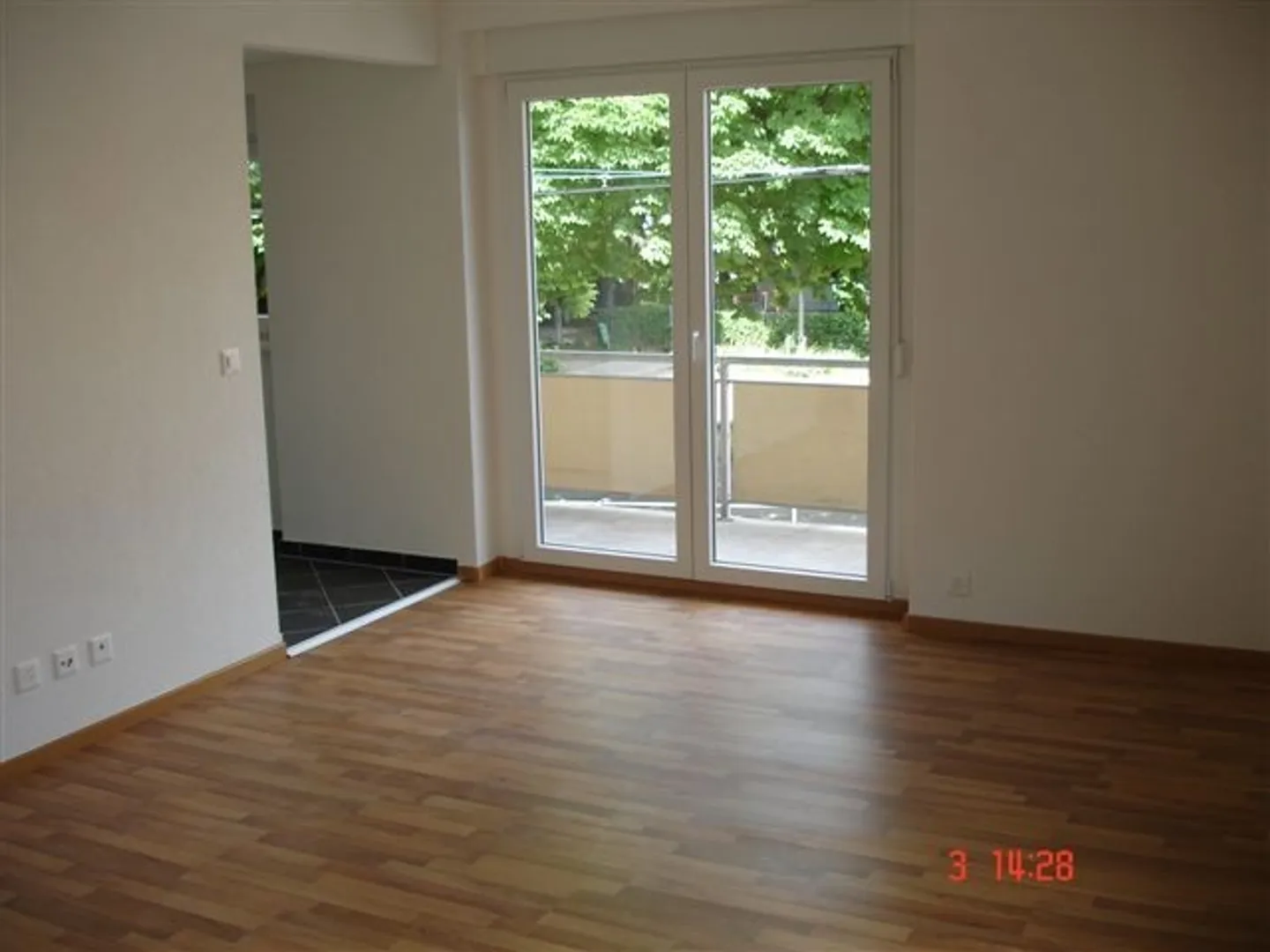 Large and modern 3-room apartment - Photo 1 of 6