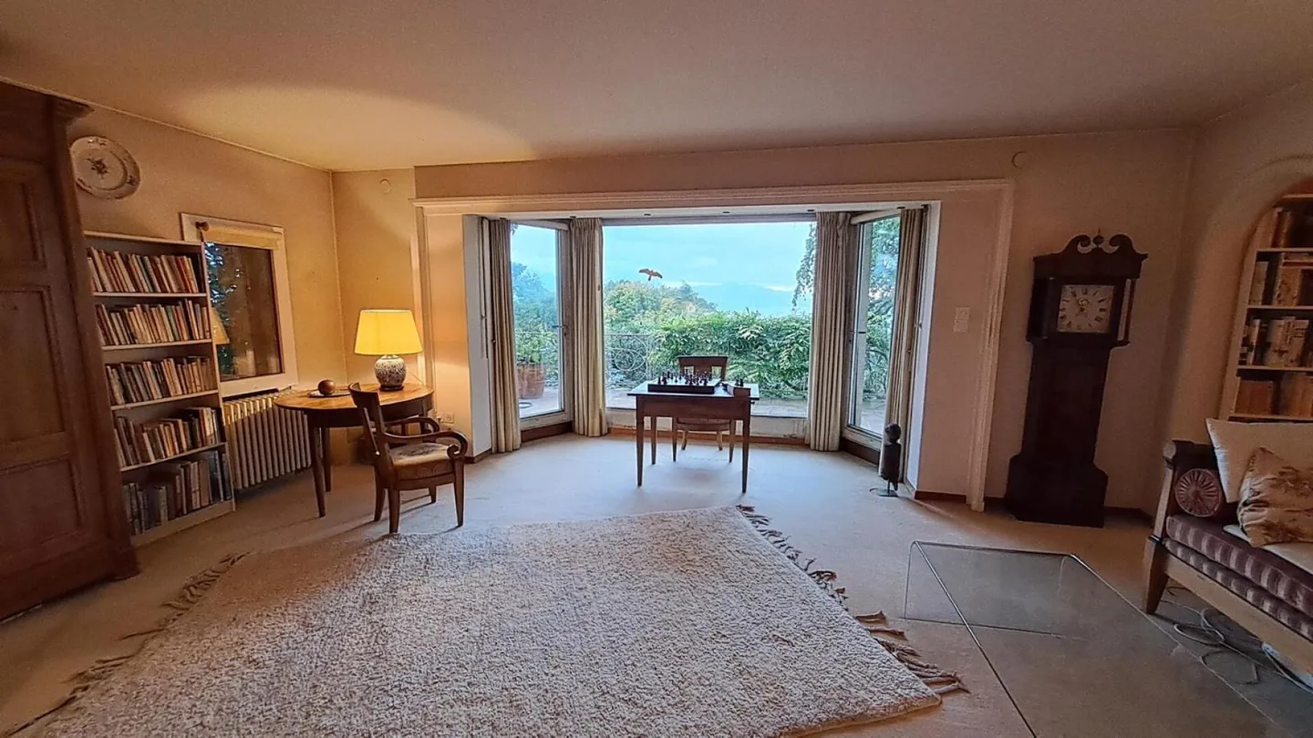 Schöne individuelle Villa in den Höhenlagen von Paudex mit großem Potenzial - Foto 7 von 13