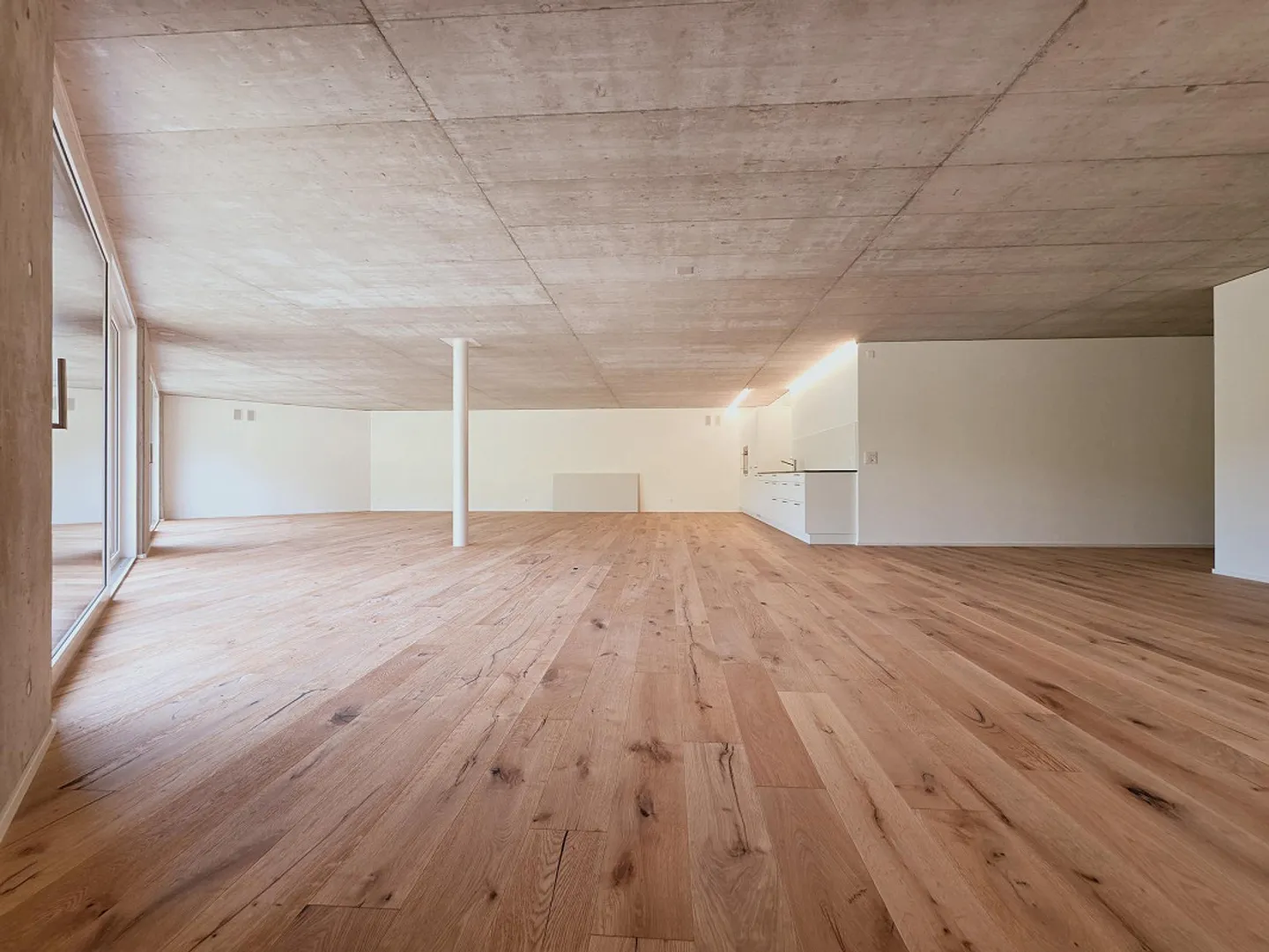 PRIMA OCCUPAZIONE: Spazio commerciale moderno in nuova costruzione! - Foto 1 di 12