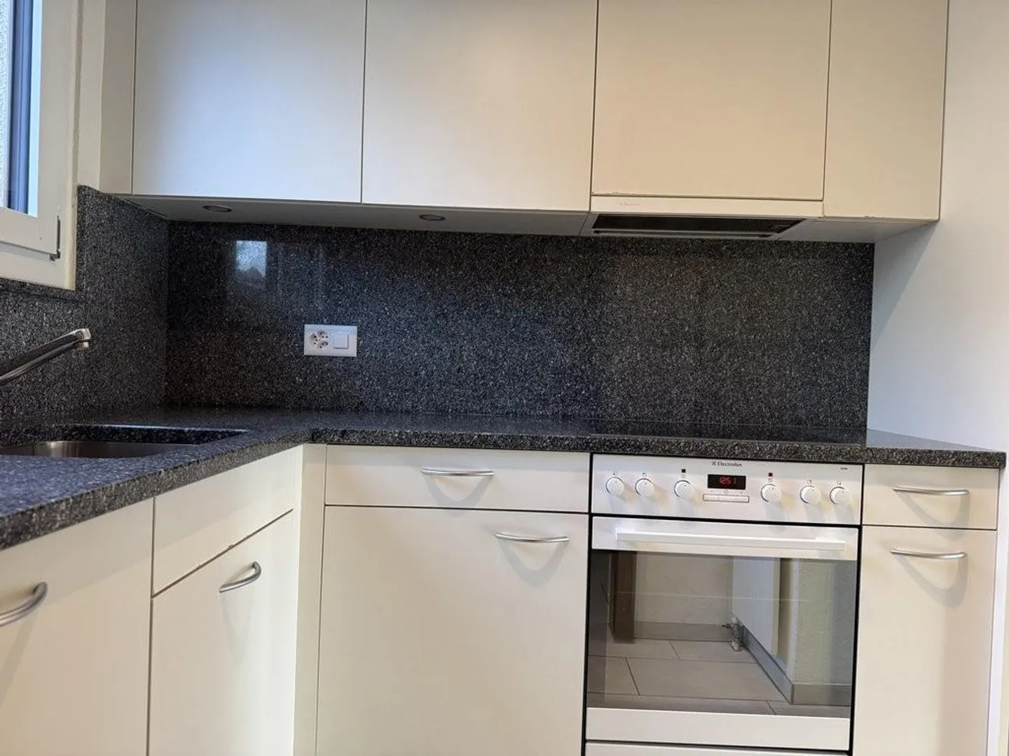 3 ½ Room Apartment, 3652 Hilterfingen - Photo 2 of 12