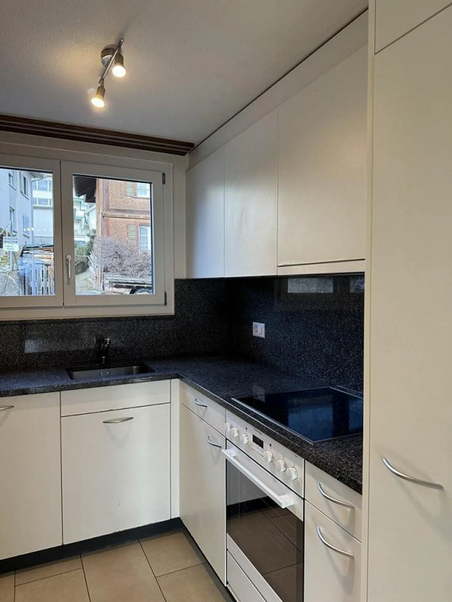 3 ½ Room Apartment, 3652 Hilterfingen - Photo 3 of 12