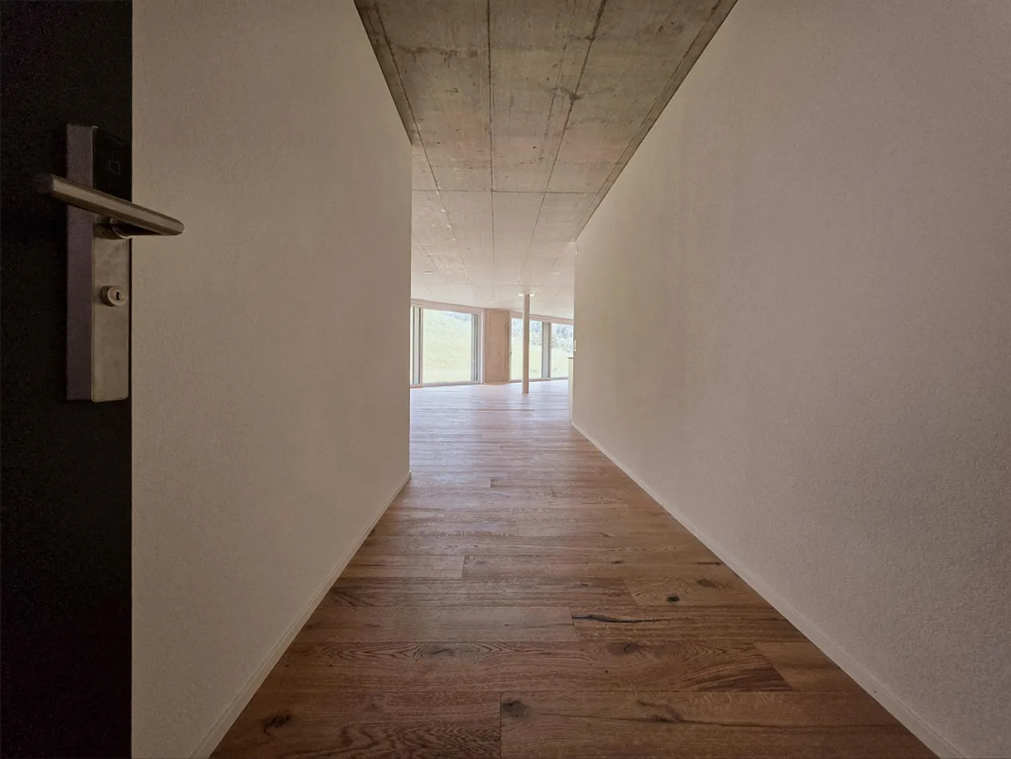 PRIMA OCCUPAZIONE: Spazio commerciale moderno in nuova costruzione! - Foto 9 di 12