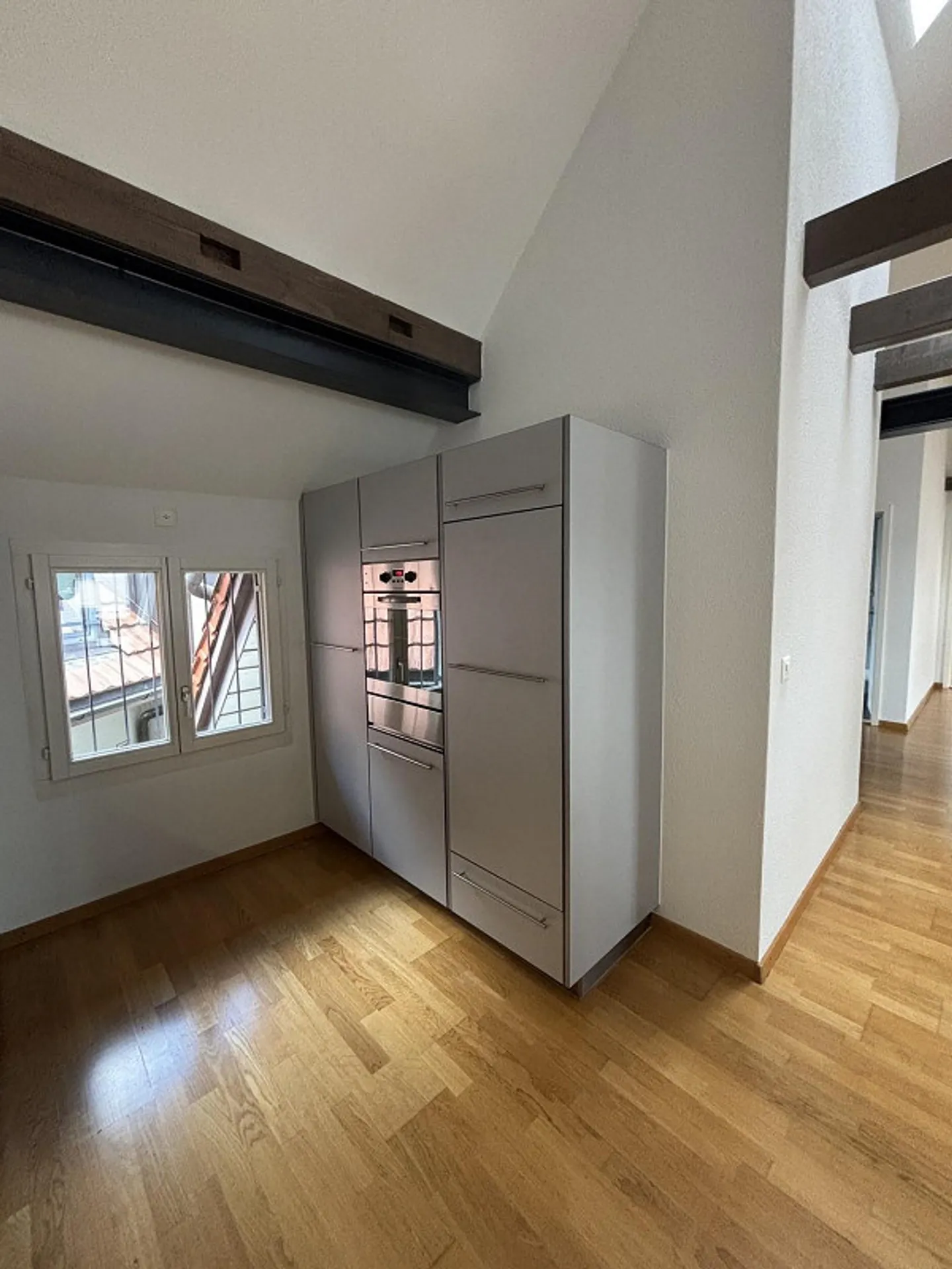 Affitto netto regalato - appartamento moderno in posizione centrale a Biel - Foto 6 di 11