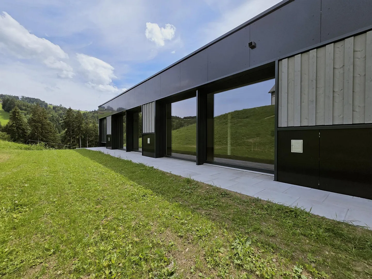PRIMA OCCUPAZIONE: Spazio commerciale moderno in nuova costruzione! - Foto 11 di 12