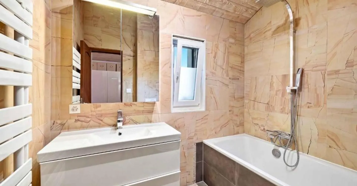 Very beautiful family villa in Terre-Sainte - Photo 8 of 12