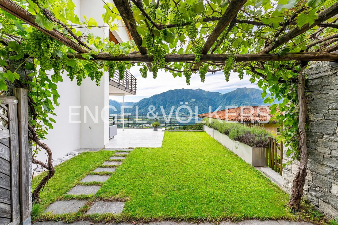 Villa elegante in posizione soleggiata con vista (5) - Foto 3 di 12