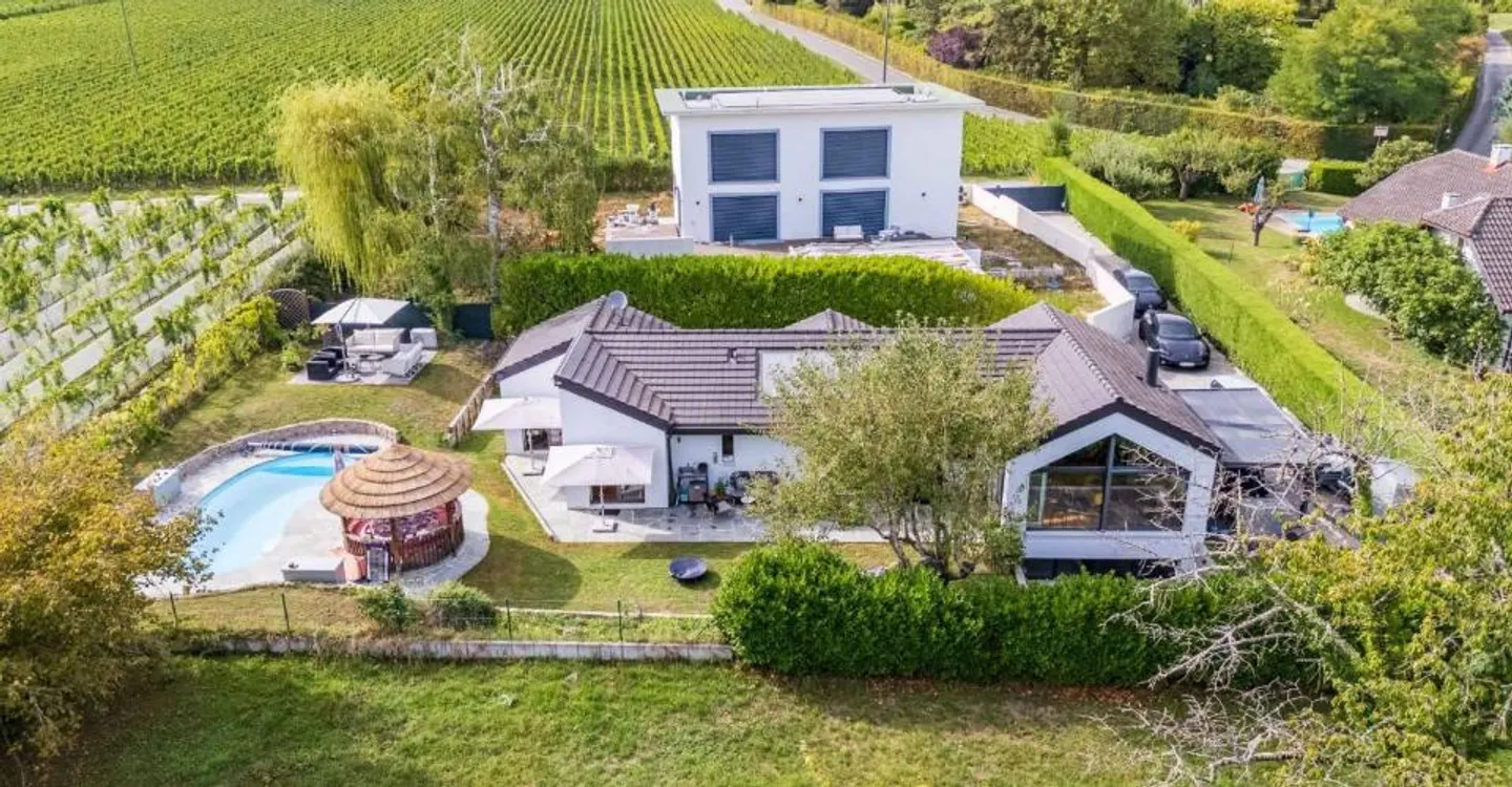 Very beautiful family villa in Terre-Sainte - Photo 12 of 12
