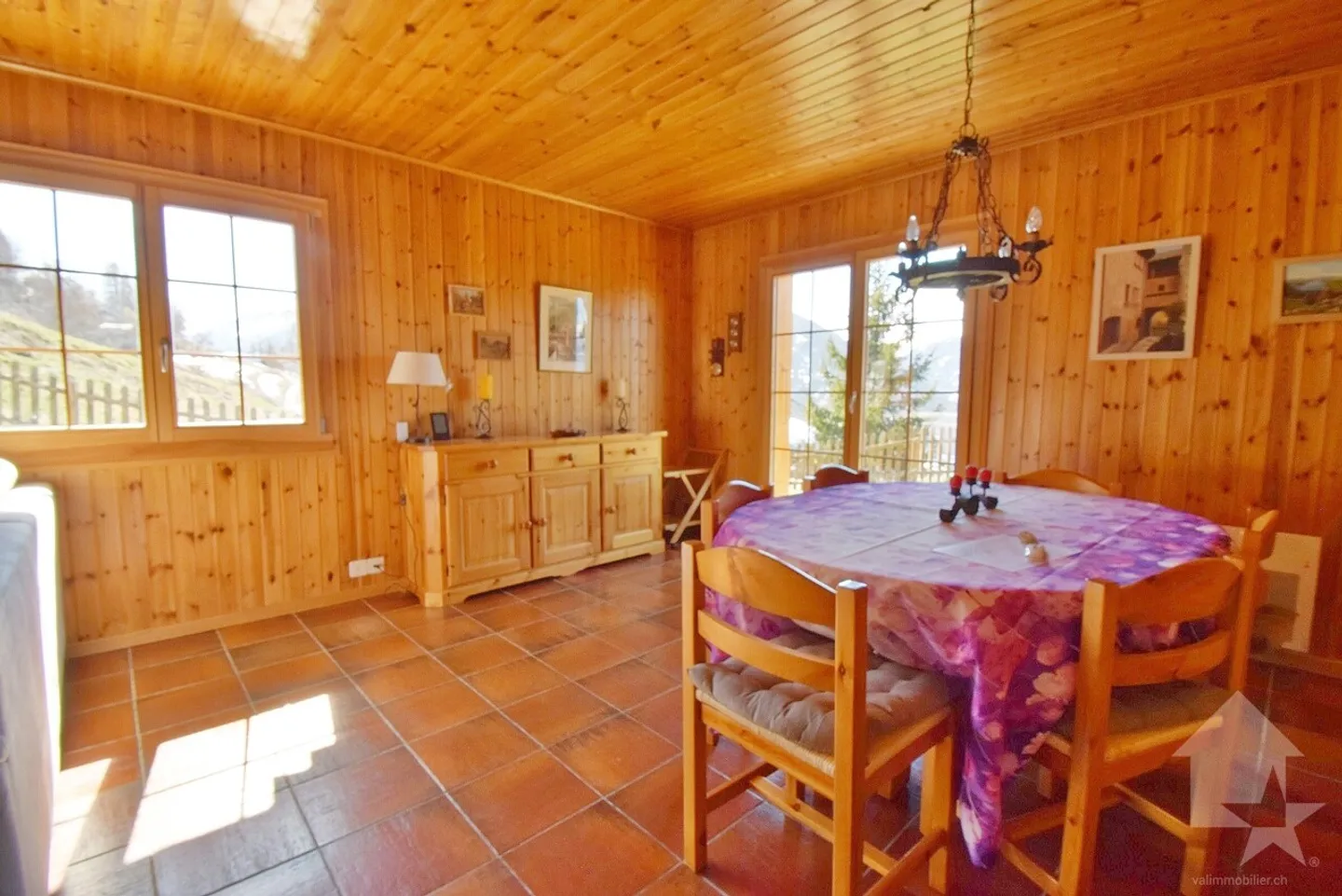 Magnificent chalet in the mountains with a magnificent panoramic view - Photo 4 of 19