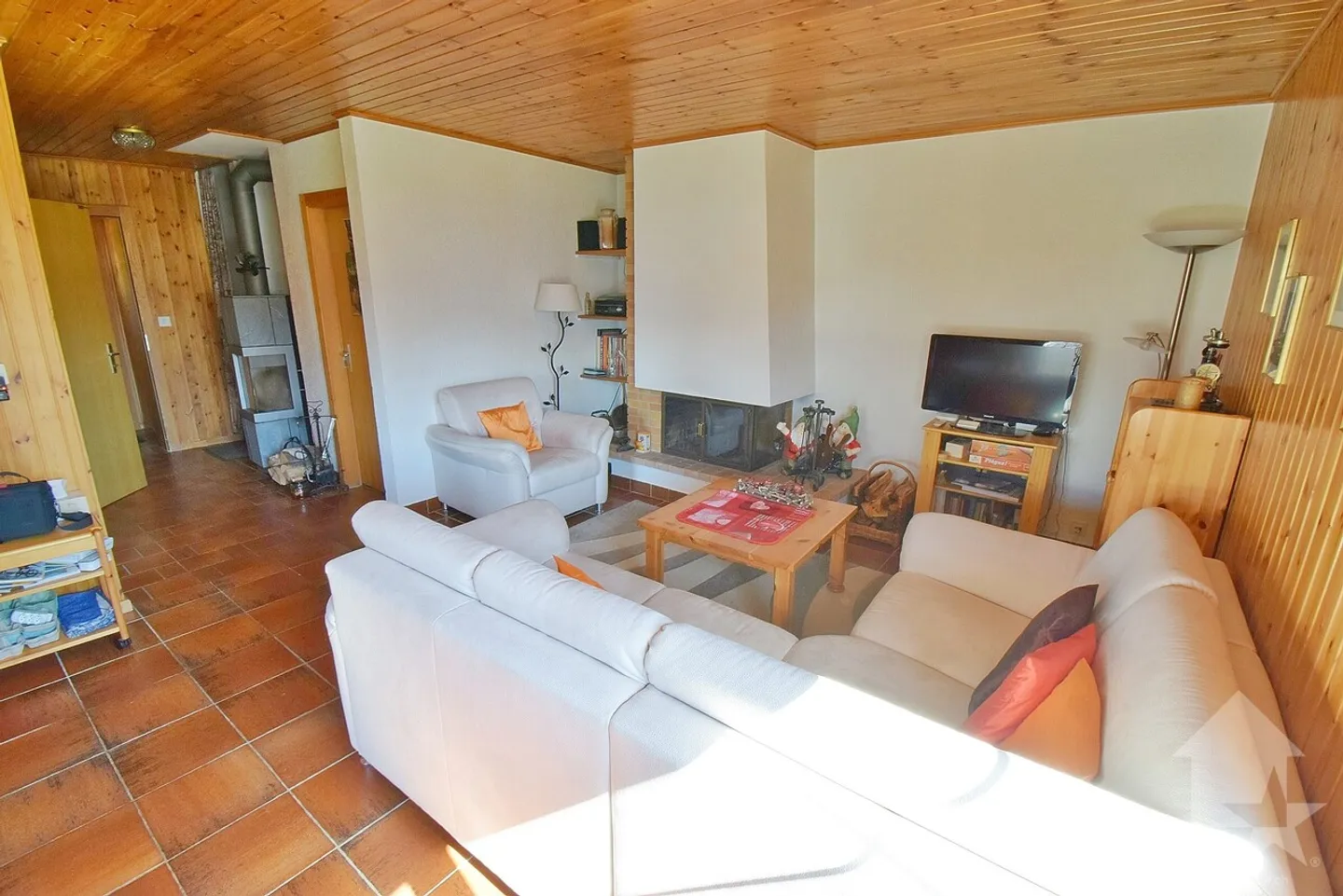 Magnificent chalet in the mountains with a magnificent panoramic view - Photo 5 of 19