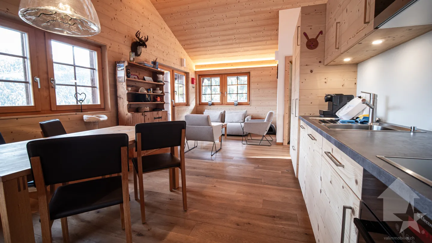 Beautiful apartment in the center of the resort - Photo 5 of 29