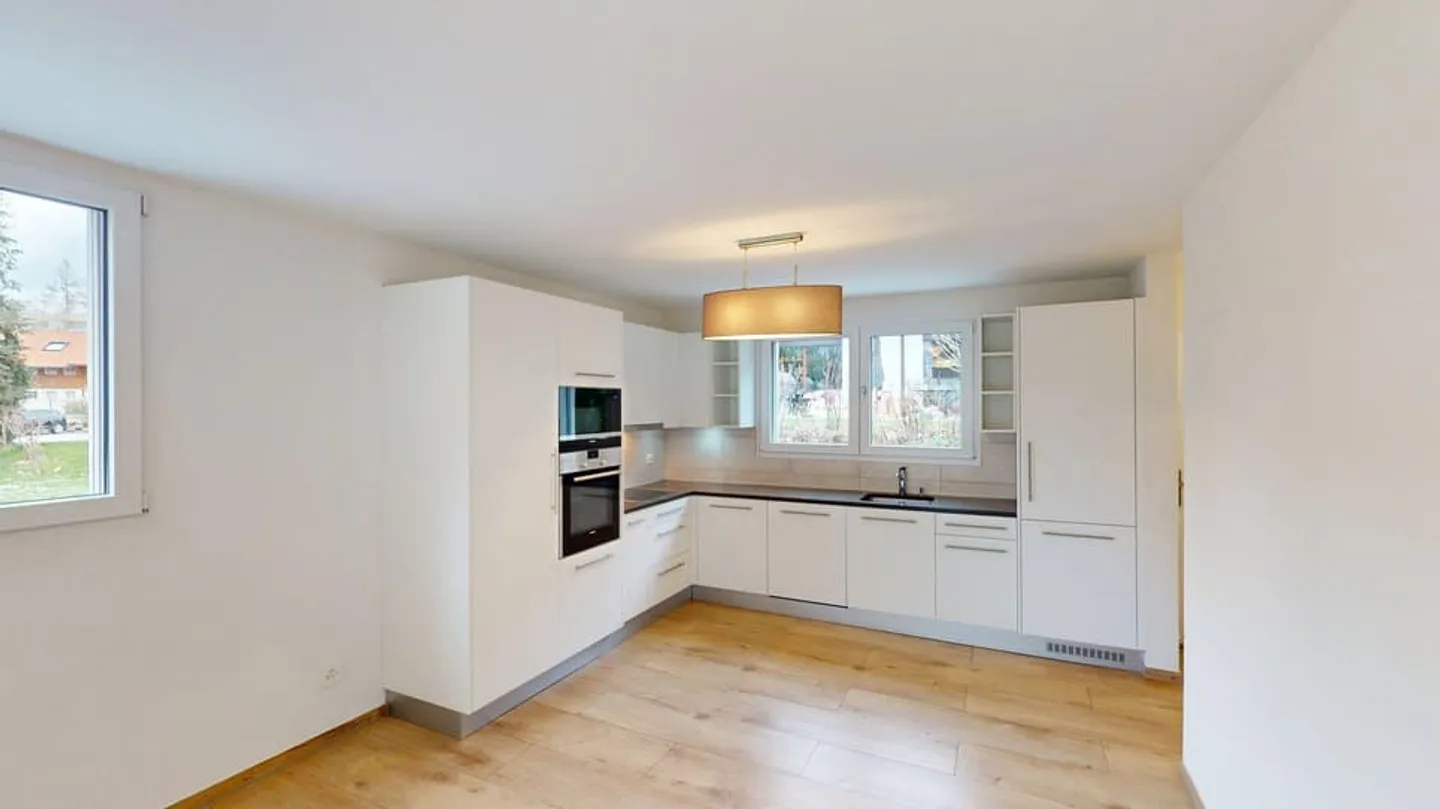 Magnifica casa a schiera con grande giardino, idealmente situata! - Foto 6 di 13