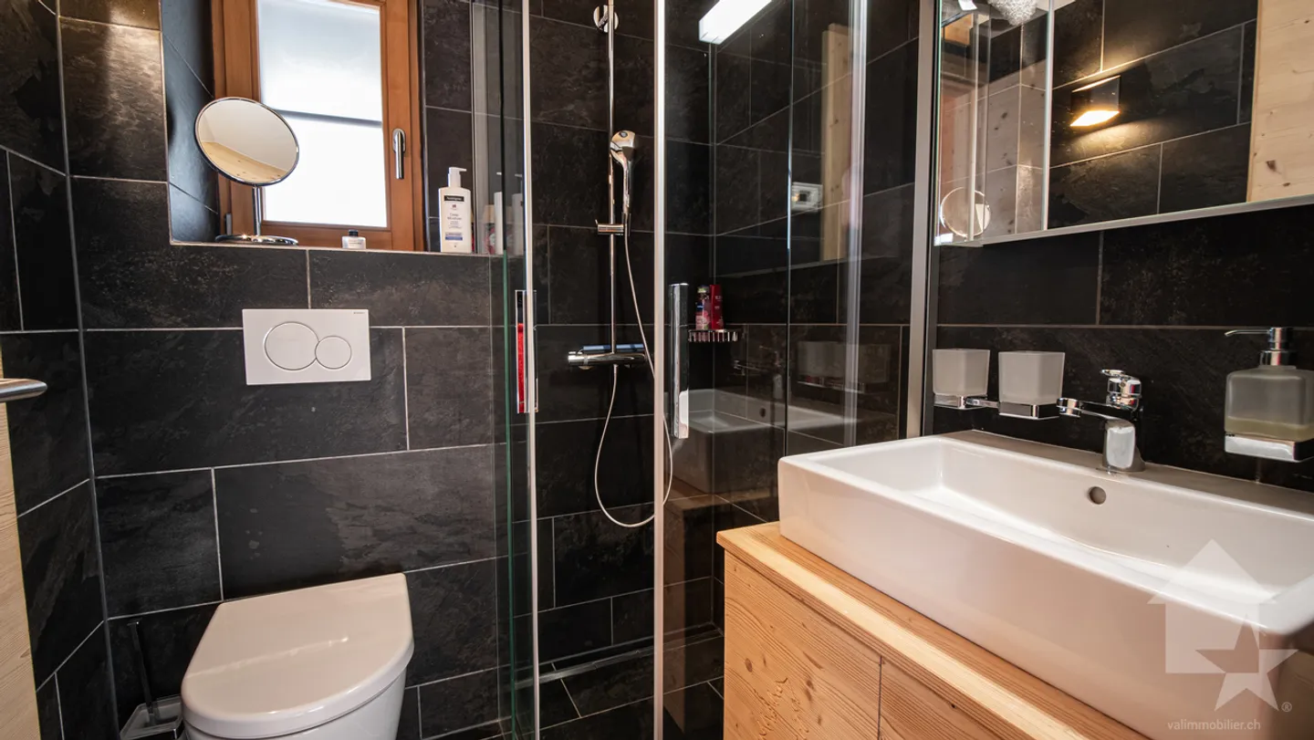 Beautiful apartment in the center of the resort - Photo 16 of 29