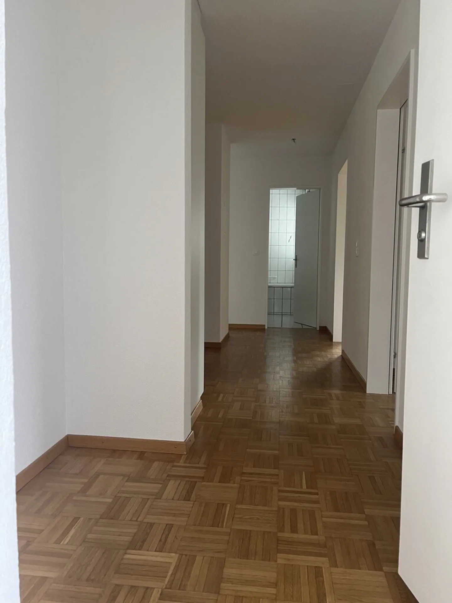 Exciting 4.5 room apartment with large balcony - Photo 8 of 11