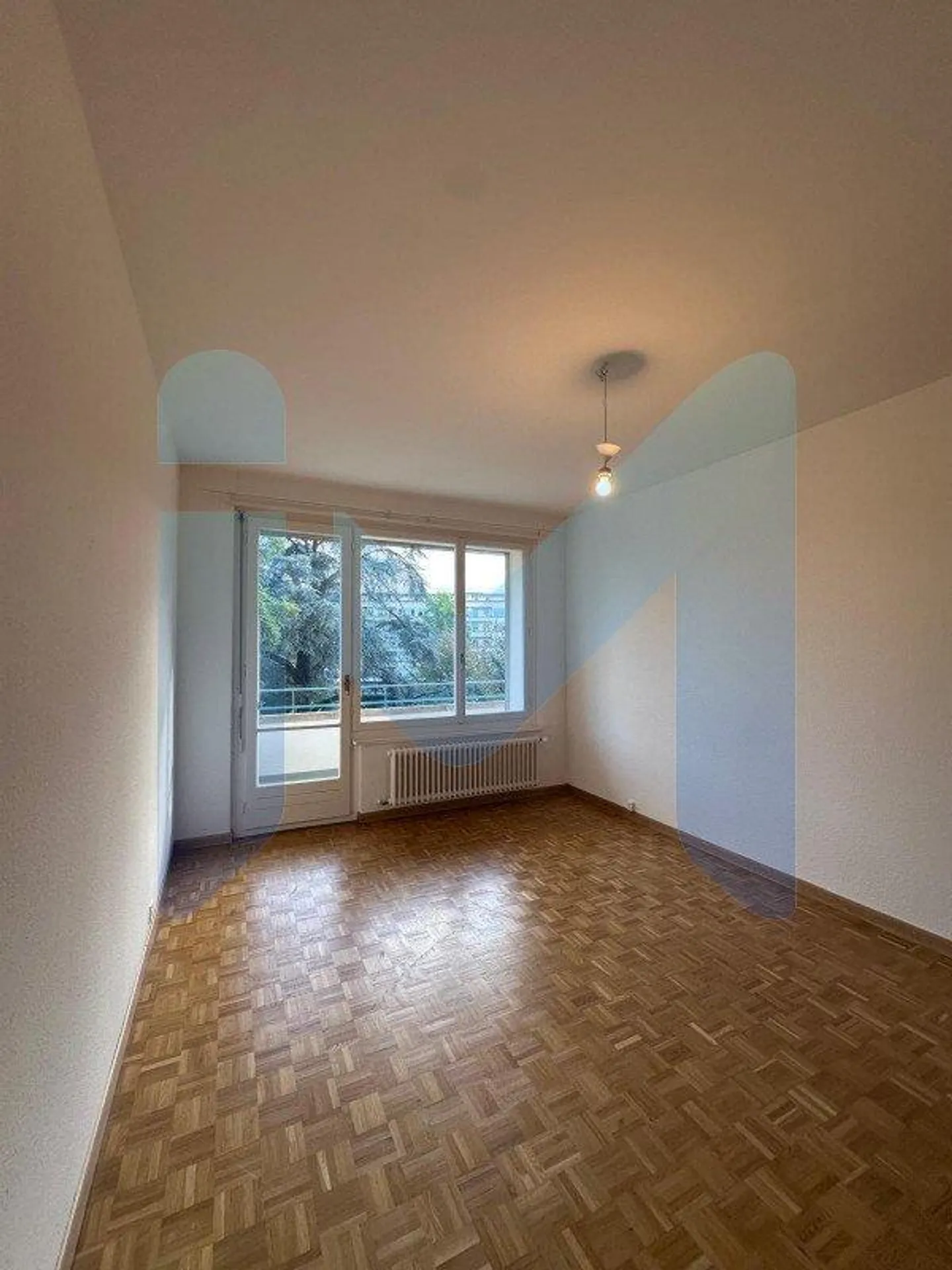 Magnificent 5.5-room apartment on the 3rd floor located in Geneva 1202 - Photo 4 of 7
