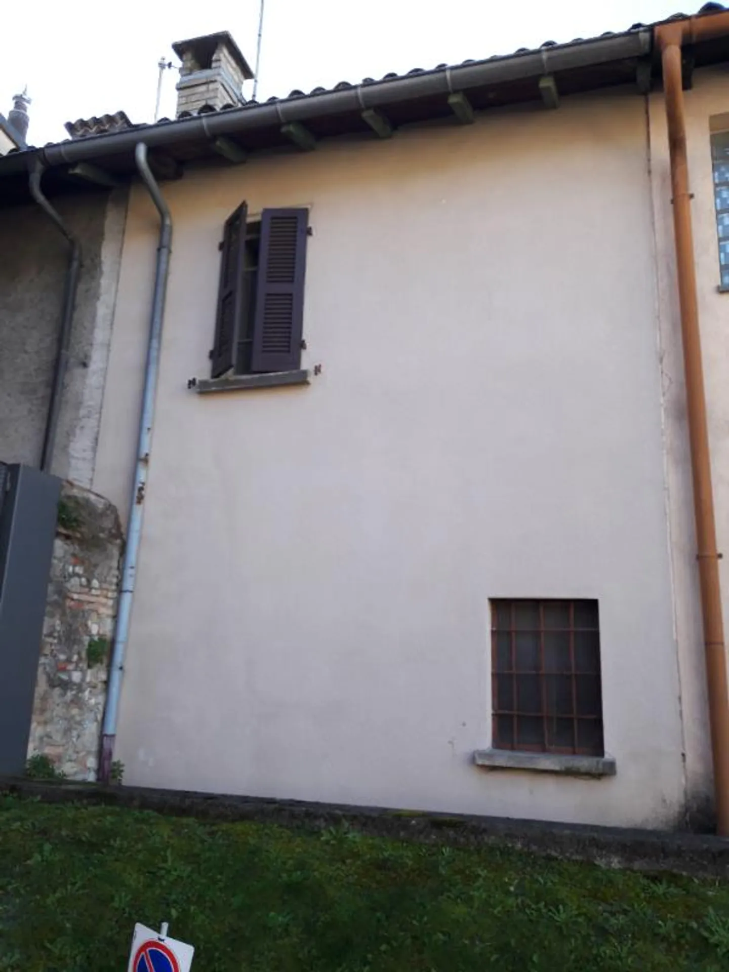 «3 Zimmer Reihenfamilienhaus» - Foto 3 di 4