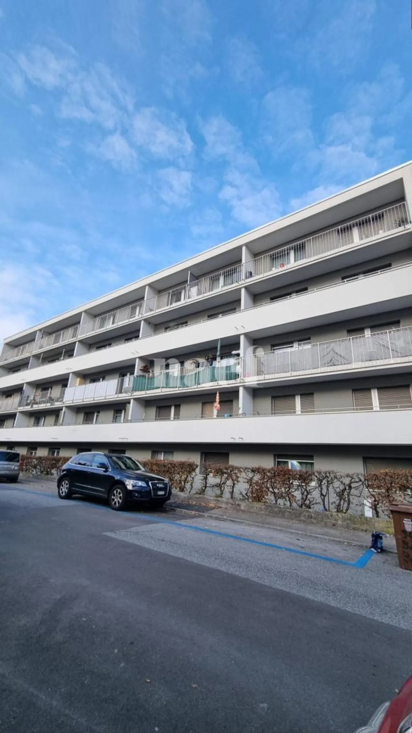 Apartment with 2.5 rooms on the 4th floor - Photo 1 of 8