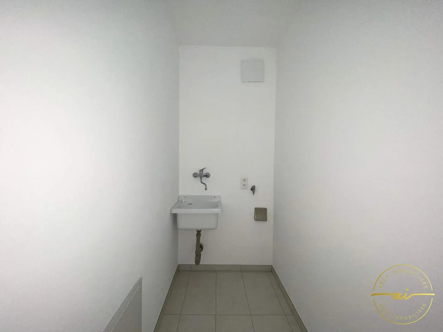 Appartamento moderno con terrazza - Foto 11 di 12