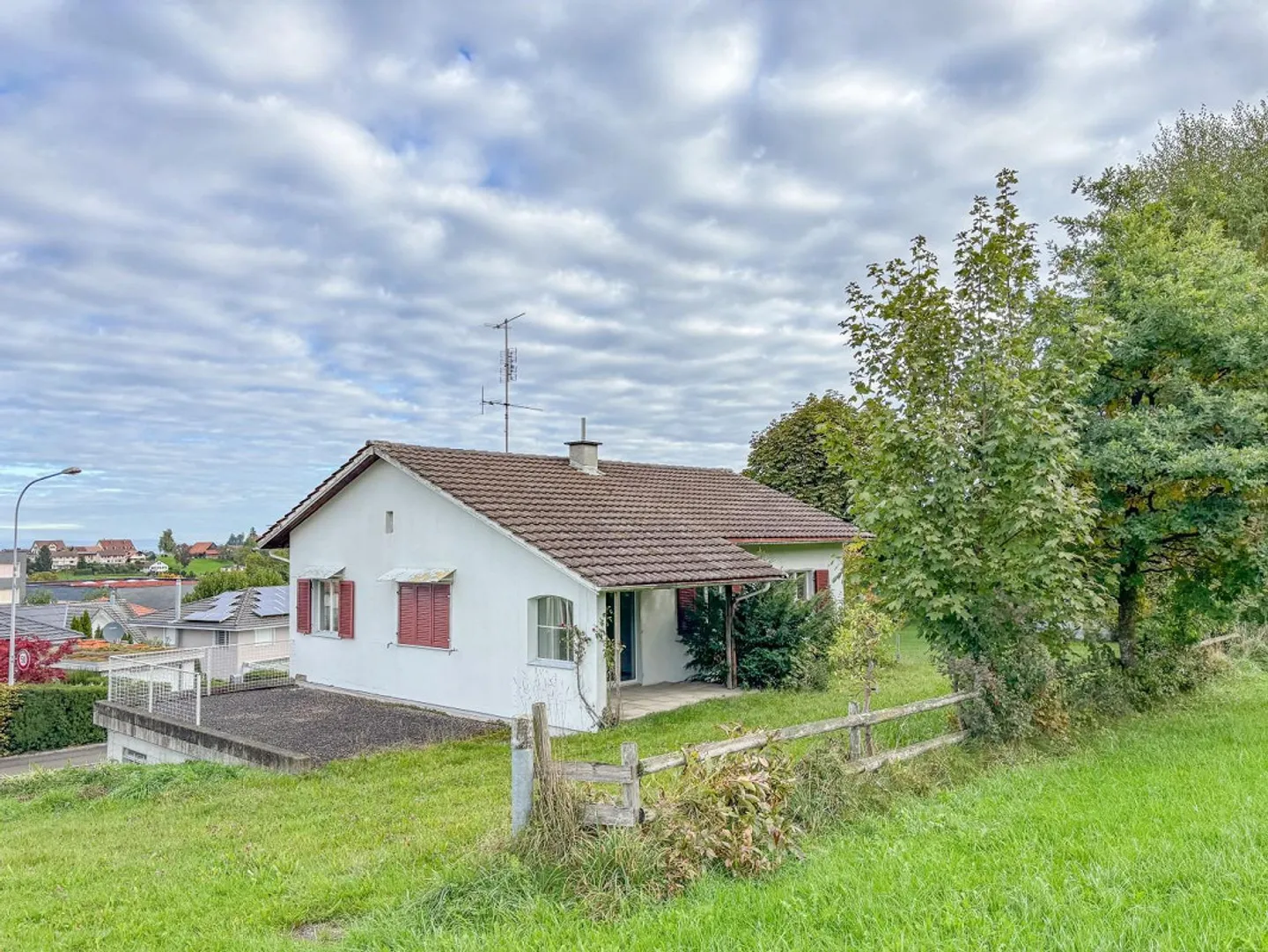 well-sunny single-family house in a quiet location - Photo 2 of 10