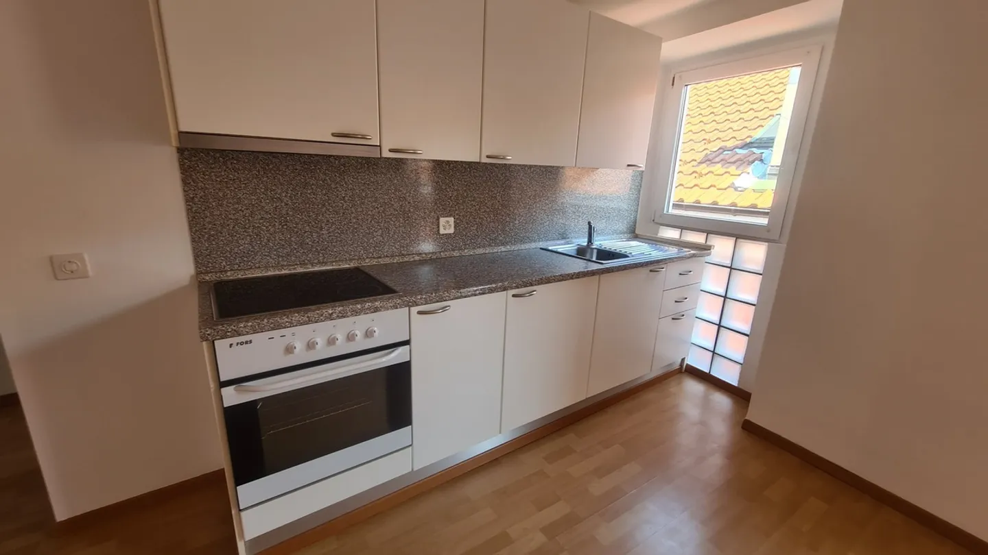 Apartment for rent - Photo 2 of 13