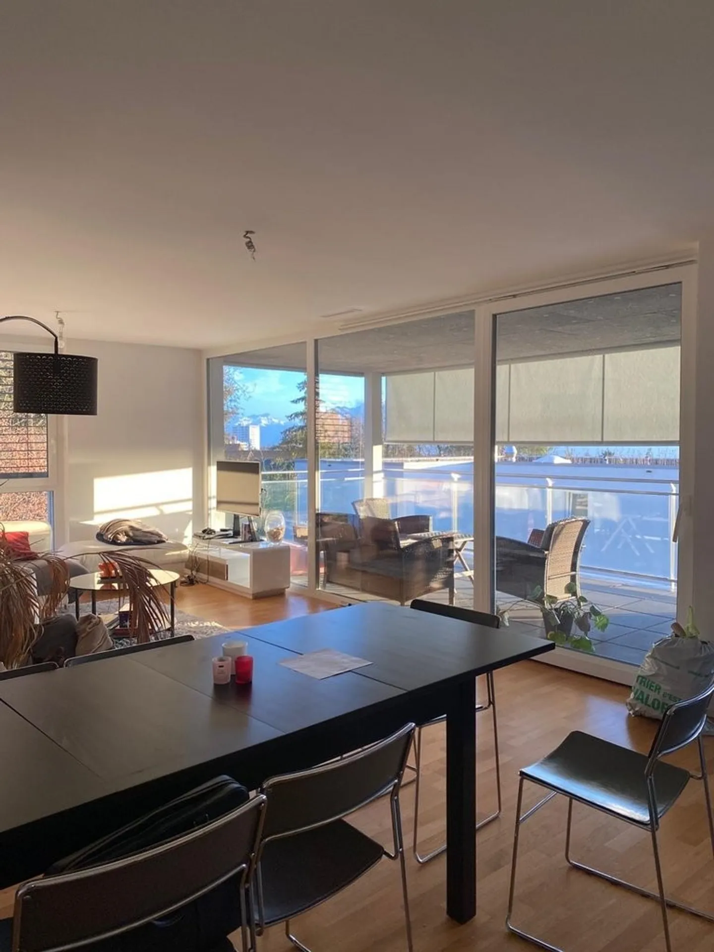 Bel appartement de 5,5 pièces - Photo 2 sur 7