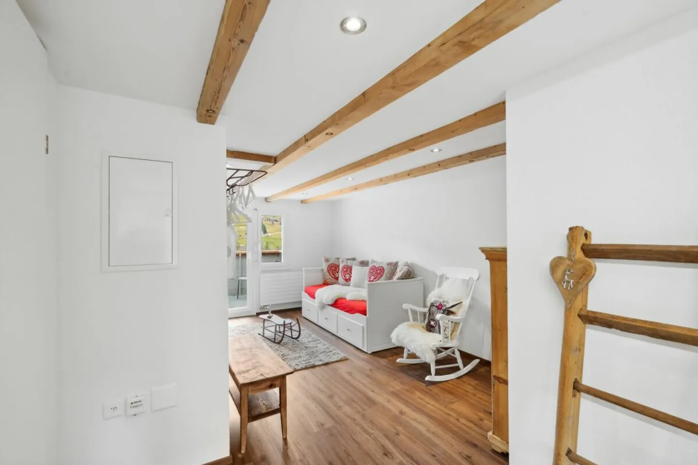 Furnished Alpine Chic Apartment - Photo 3 of 12