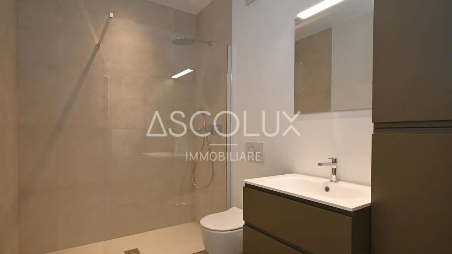 Serenity and Comfort - 2.5 Rooms in the Exclusive Residence on the City Outskirts - Photo 12 of 13