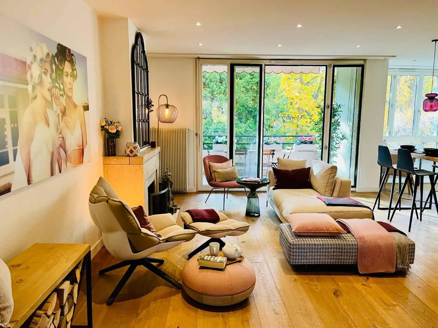 Exclusively: Elegant 3-room apartment renovated with balconies - Photo 1 of 12