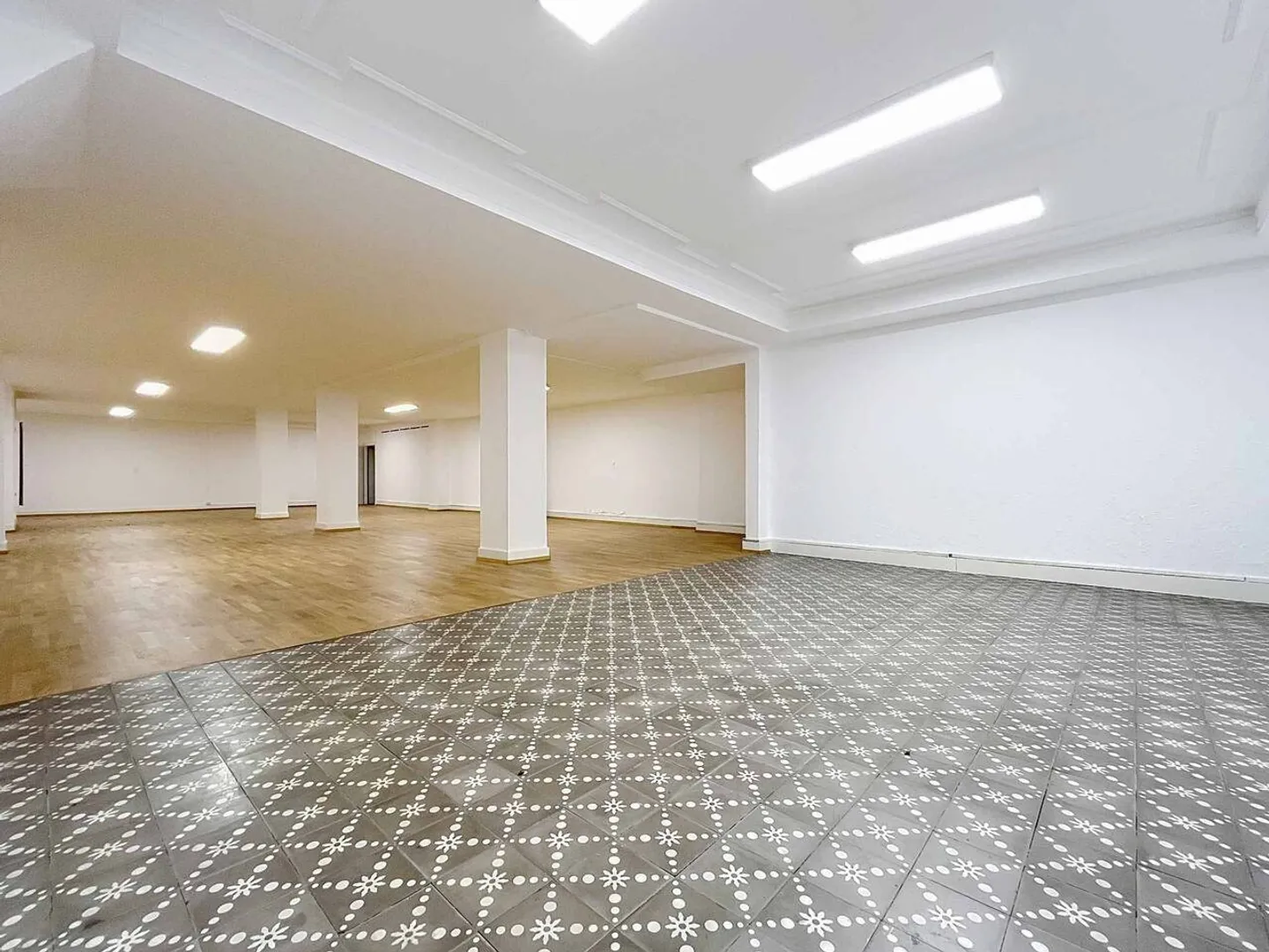 Große modulare Fläche im Herzen von Vevey - Ideal für spezialisierte Aktivitäten - Foto 11 von 12