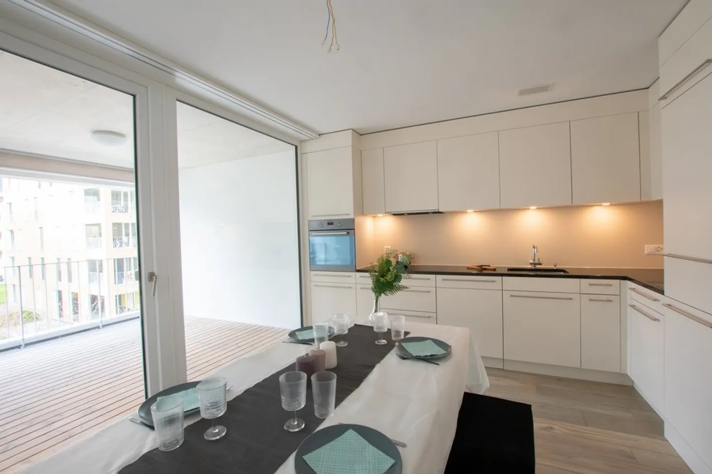 Appartamento moderno 3.5 locali a Biel - Foto 5 di 11