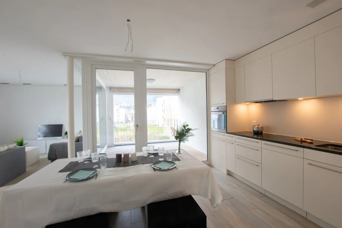 Appartamento moderno 3.5 locali a Biel - Foto 7 di 11