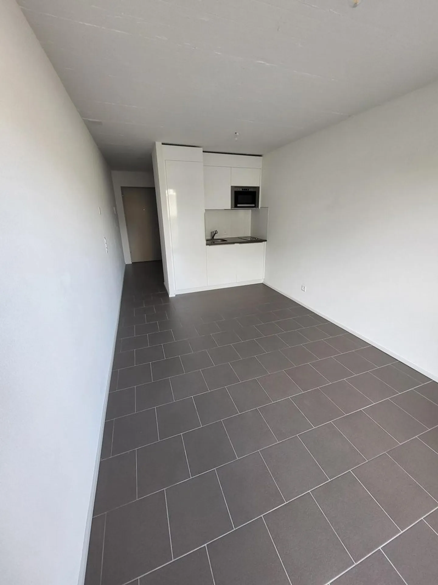 Studio moderne près de la gare - Photo 3 sur 5