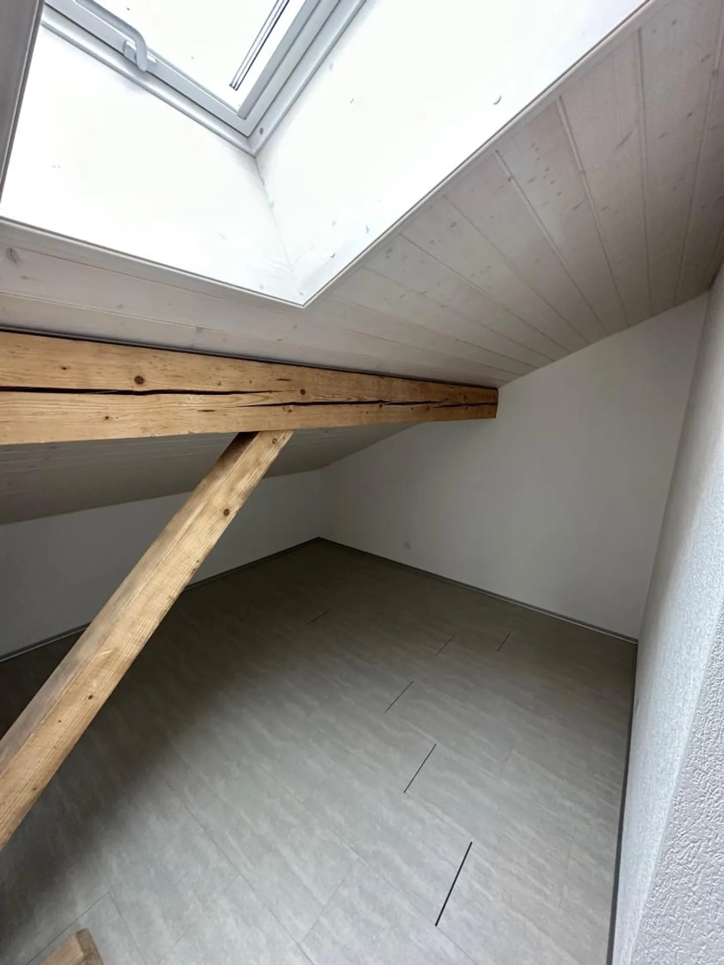 1.5 Room Apartment - Photo 2 of 3