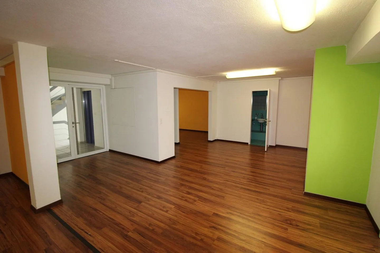 Interim Use until 30.06.2026 in a Central Location in Lucerne - Photo 2 of 9