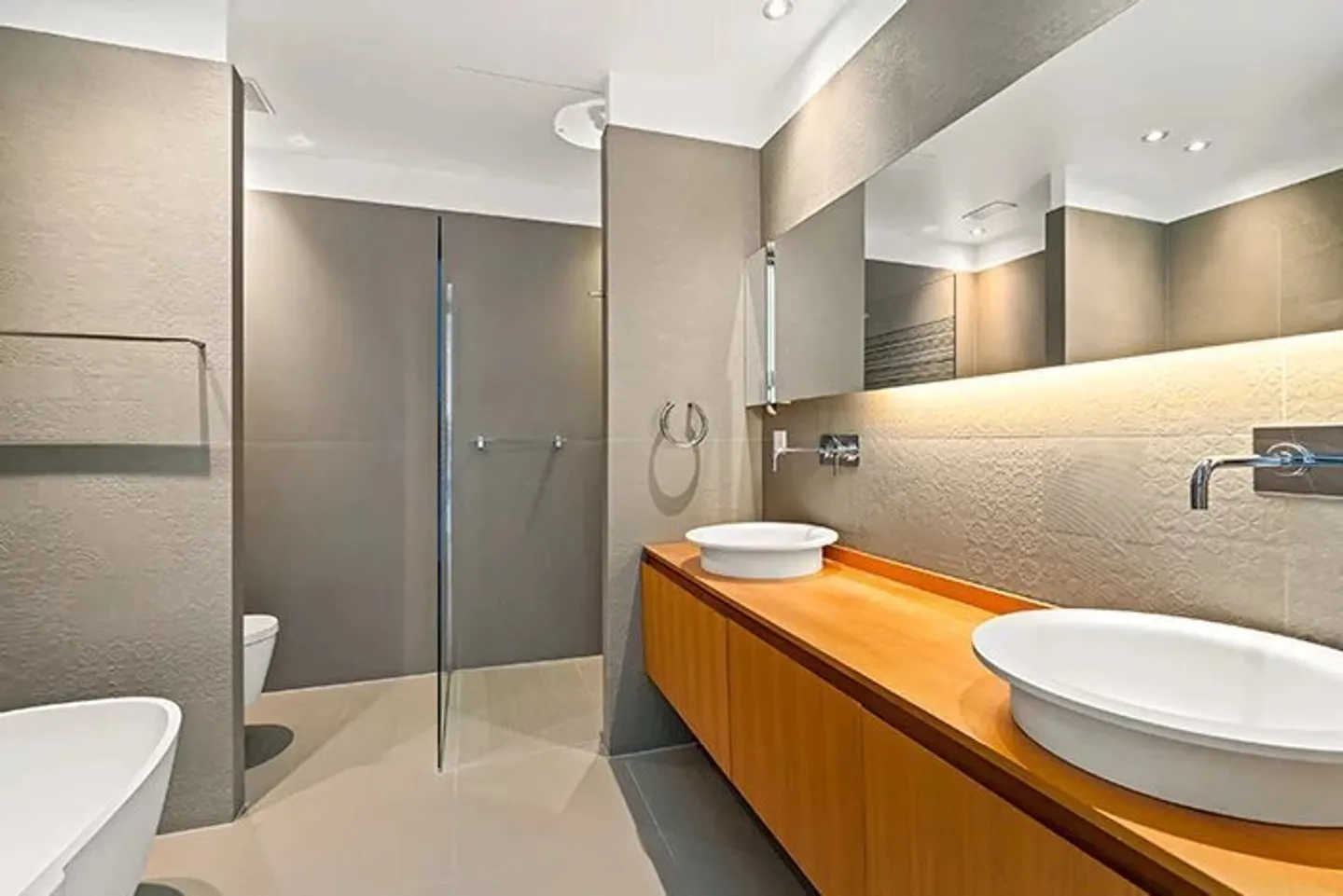 Superb 5.5-room apartment overlooking the city of Montreux and the Lake Geneva basin - Photo 10 of 11