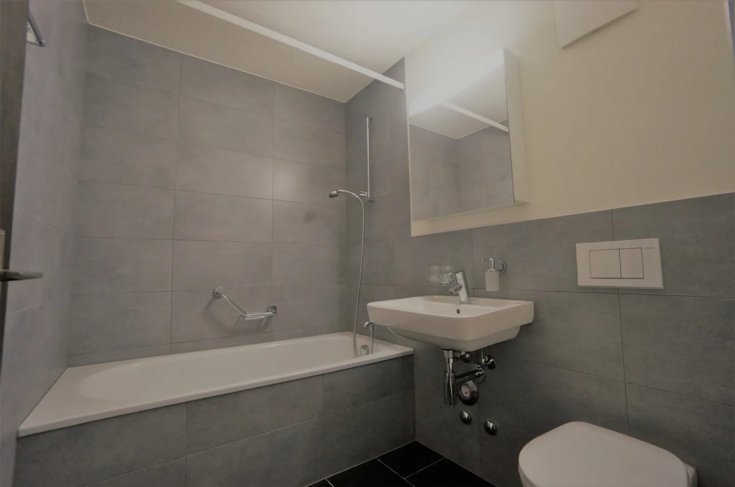 Appartement simple ou étudiant avec vue sur le vert - Photo 4 sur 6