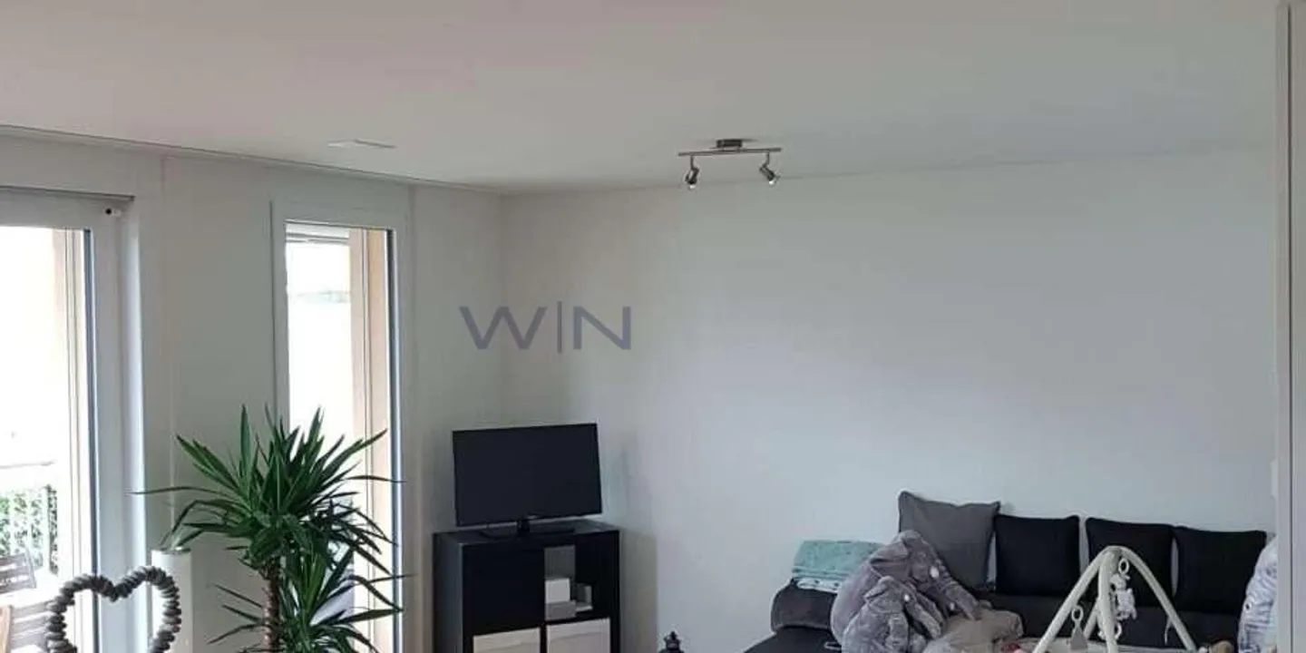 Modernes Apartment mit Balkon - Foto 3 von 13