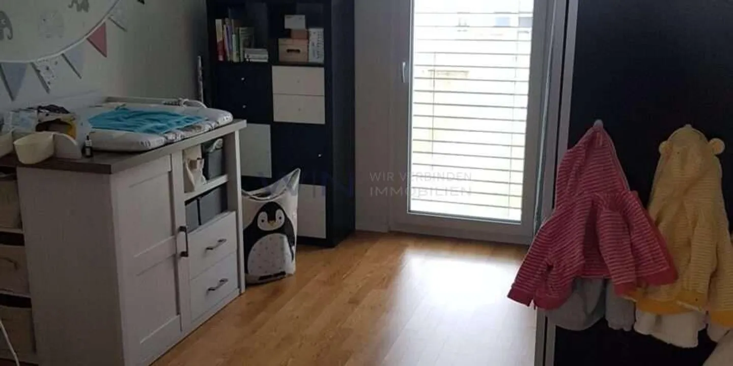 Modernes Apartment mit Balkon - Foto 7 von 13