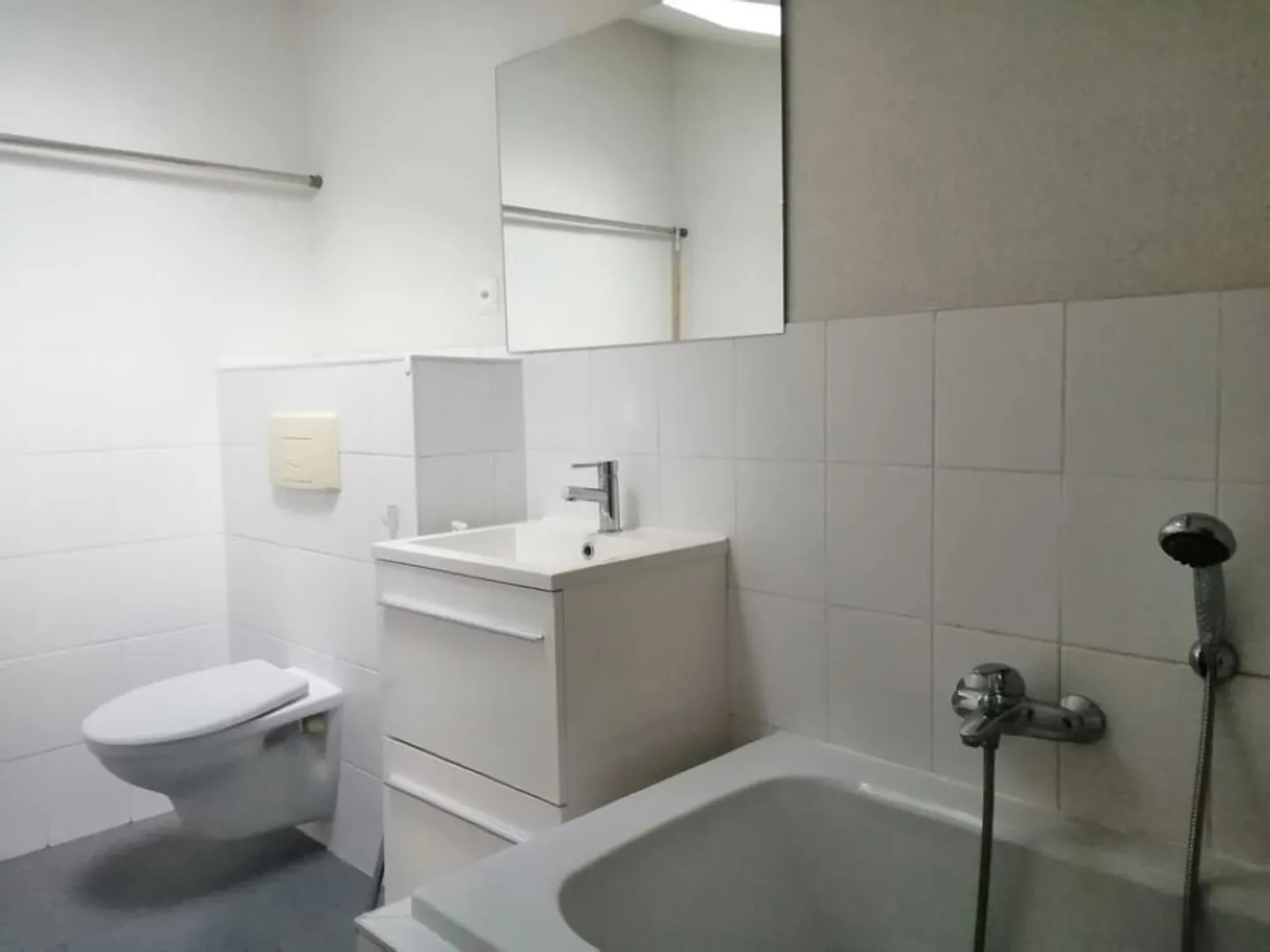2.5 Room Apartment - Photo 6 of 6