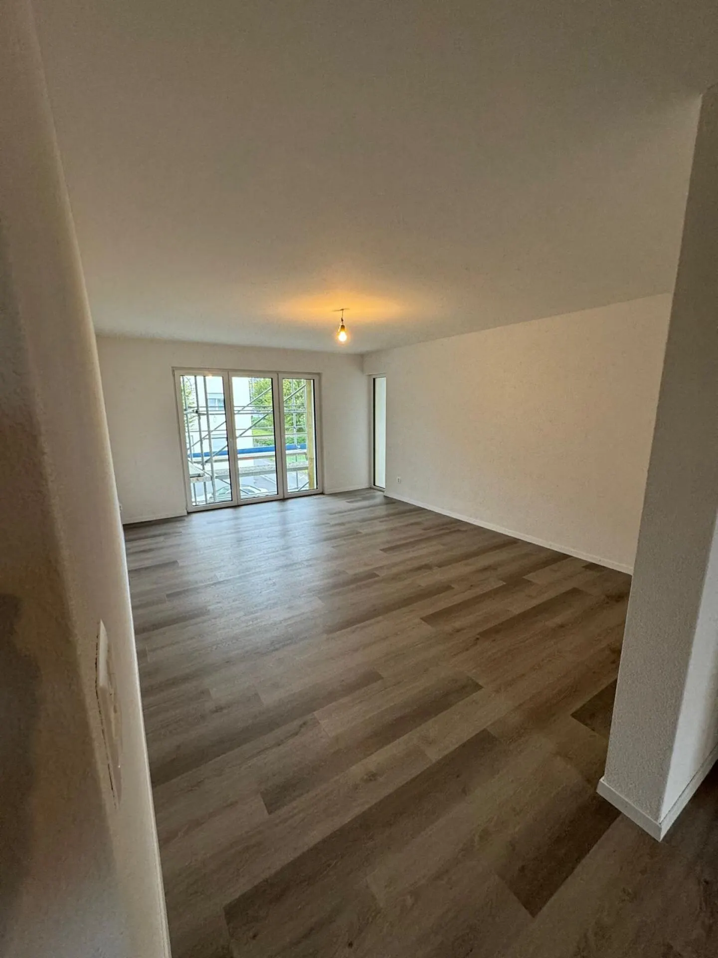 4-room apartment near the Seepark shopping center, Kreuzlingen - Photo 6 of 8