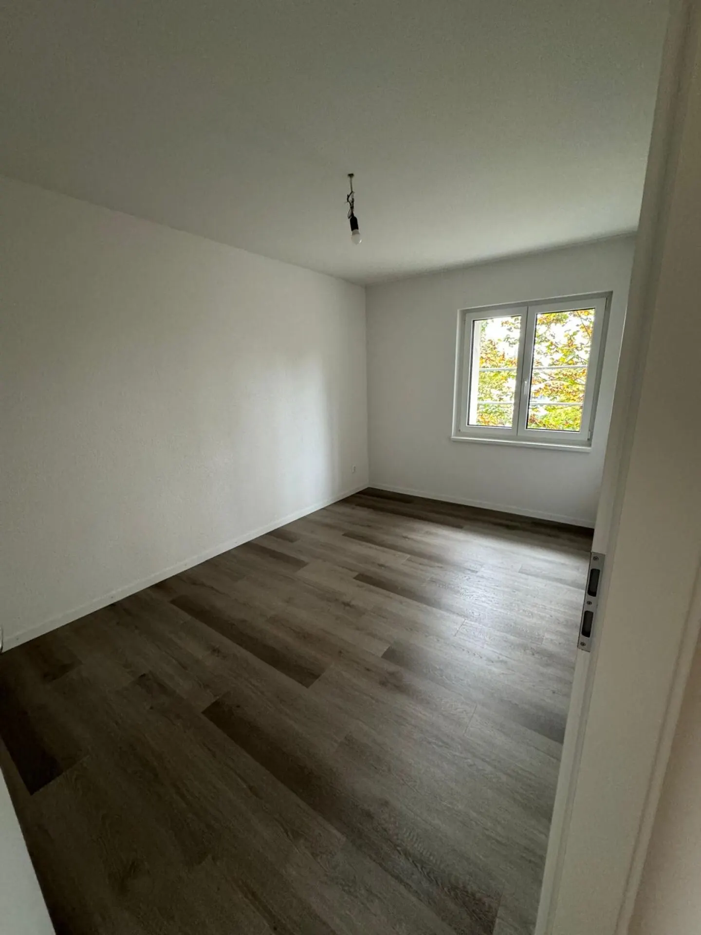4-room apartment near the Seepark shopping center, Kreuzlingen - Photo 4 of 8