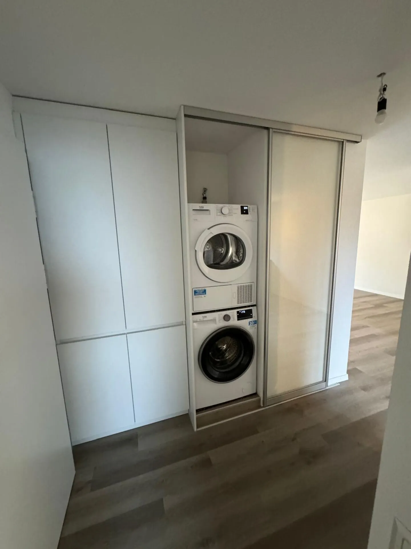 4-room apartment near the Seepark shopping center, Kreuzlingen - Photo 5 of 8