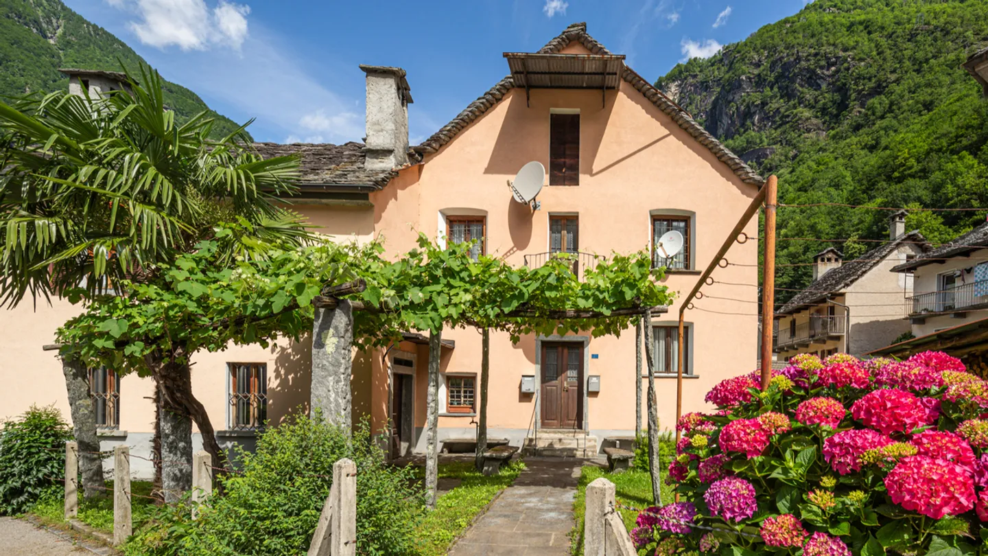 Casa singola in affitto - Foto 1 di 3
