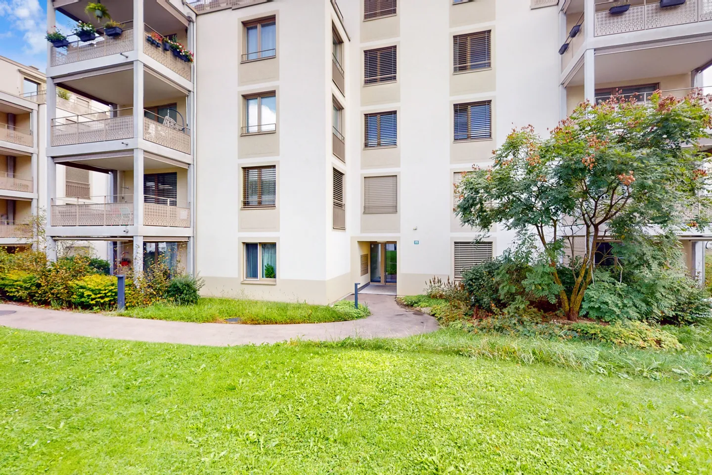 Modernes Apartment in Altstetten - Foto 1 von 8