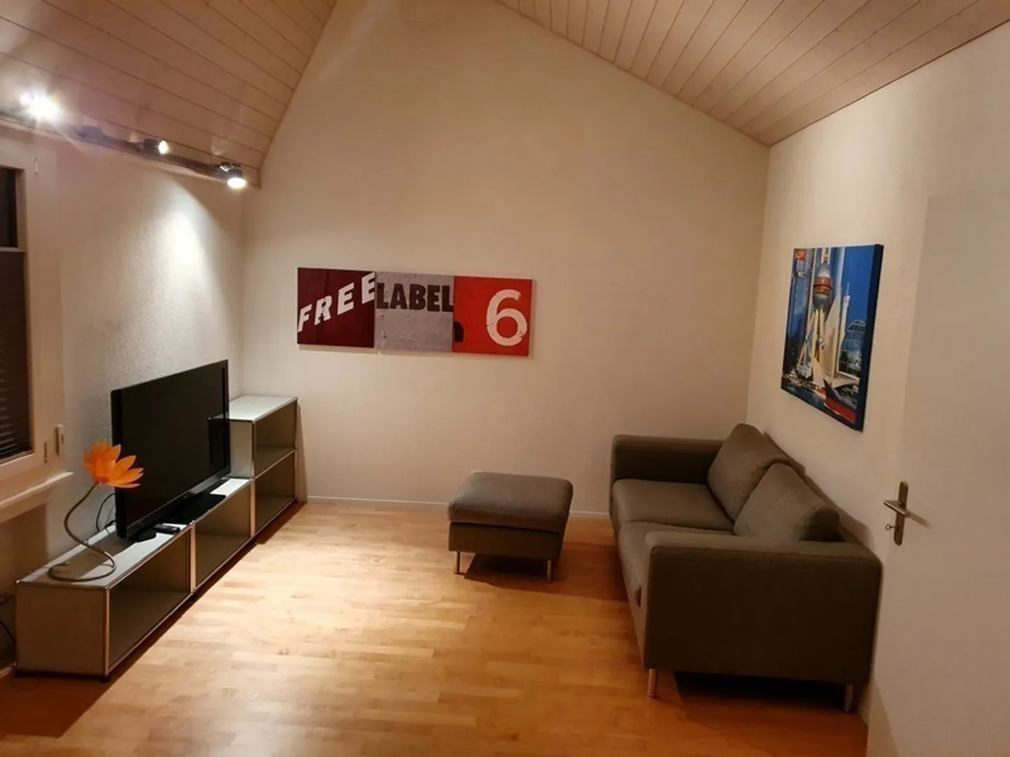 Appartamento moderno in casa familiare - Foto 1 di 10