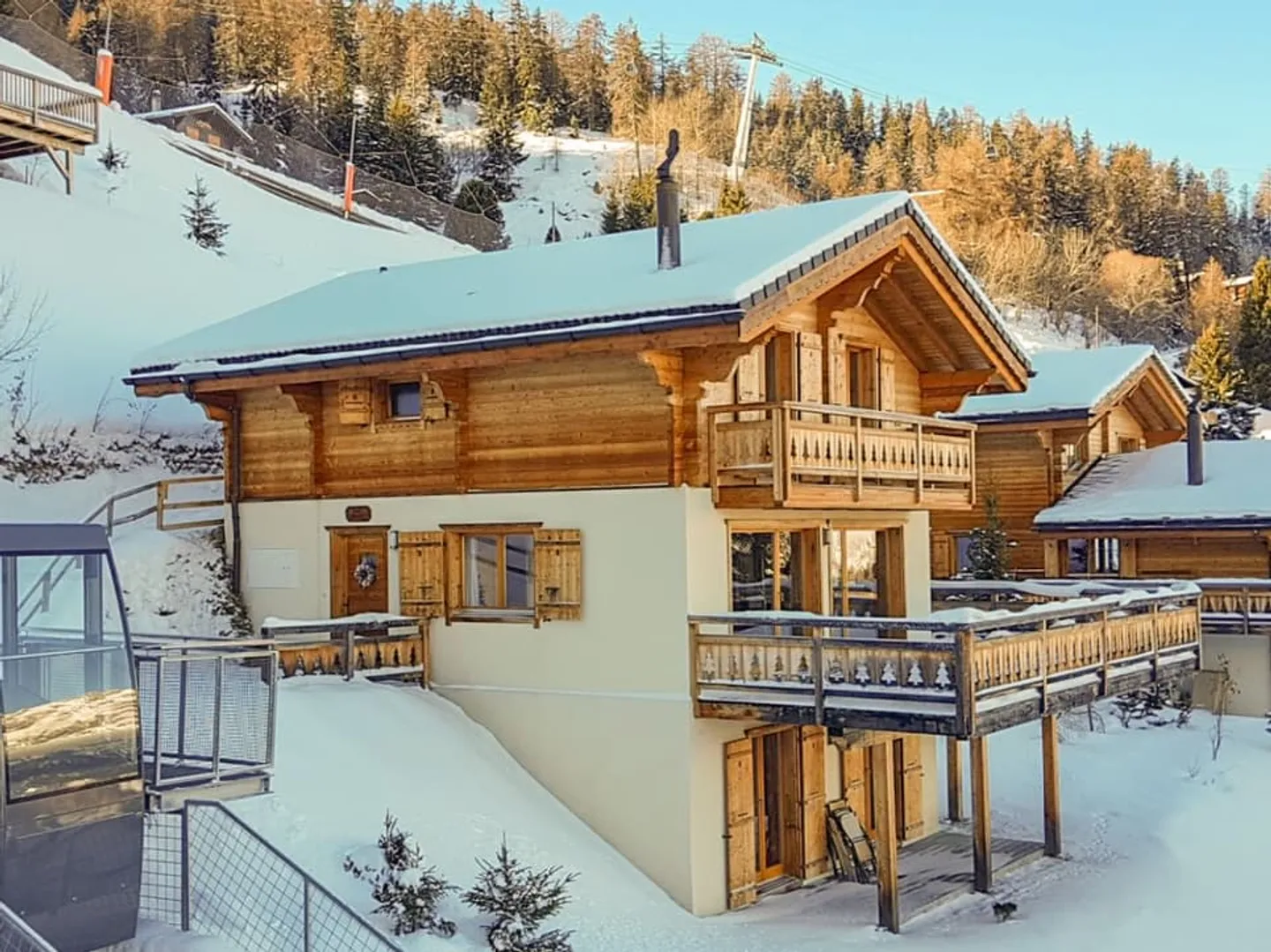 5-bed Chalet in La Tzoumaz - Photo 1 of 13