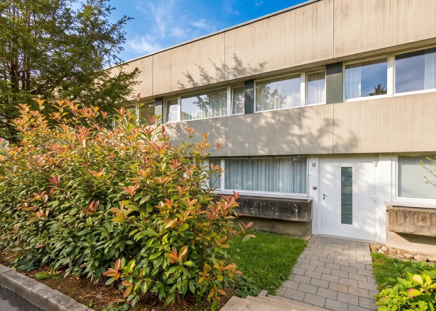 Spacious Maisonette Apartment - Photo 1 of 13