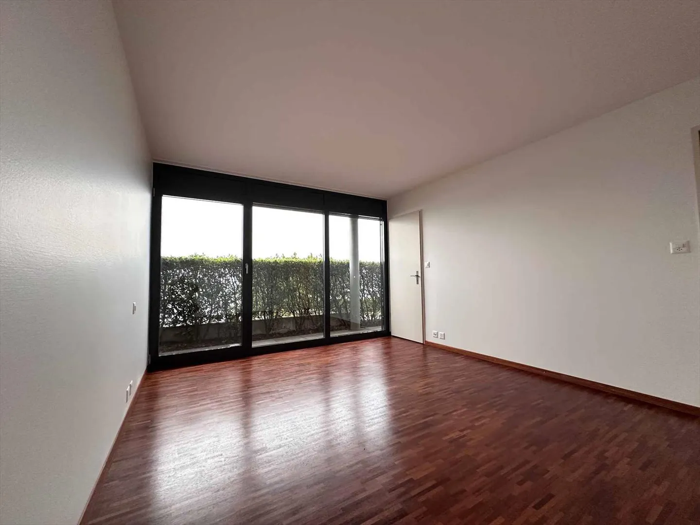 MAGNIFIKANTE WOHNUNG ZU VERMIETEN IN MONTREUX - Foto 7 von 9