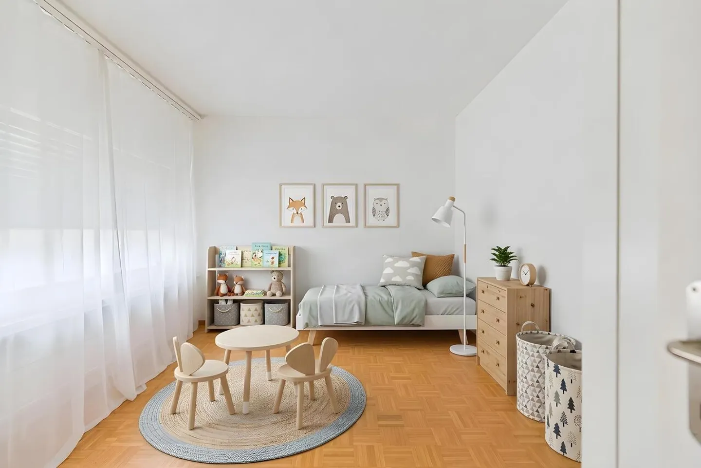 Spacious Maisonette Apartment - Photo 11 of 13